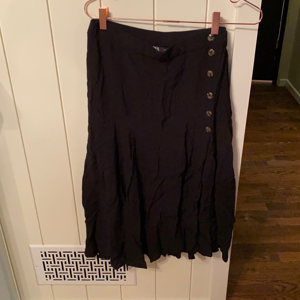 Zara black rayon asymmetrical skirt